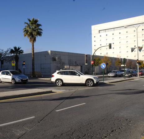 ©Ayto.Granada: EL AYUNTAMIENTO MEJORA EL ACCESO DE LOS VECINOS DE CRUZ DE LAGOS A LA CIUDAD CON LA ELIMINACIÓN DE UNA MEDIANA EN LA AVENIDA DE LA CIENCIA ©Ayto.Granada: EL AYUNTAMIENTO MEJORA EL ACCESO DE LOS VECINOS DE CRUZ DE LAGOS A LA CIUDAD CON LA ELIMINACIÓN DE UNA MEDIANA EN LA AVENIDA DE LA CIENCIA